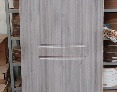 WOODEN DOORS